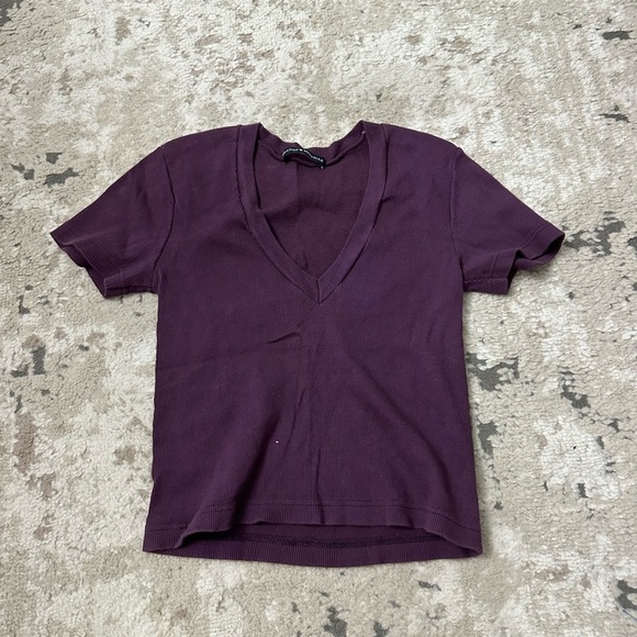 Brandy Melville Purple V-Neck Top One Size - Picture 1 of 2